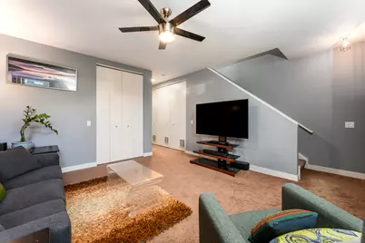 3652 N Kenneth Avenue, Chicago, IL 60641 - Photo 14