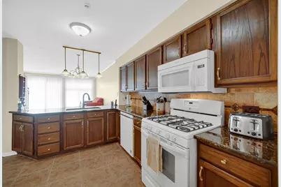 1145 E Cambria Lane S #1145, Lombard, IL 60148 - Photo 8