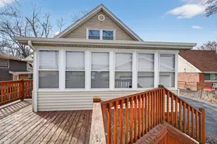 16827 Glen Oaks Dr, Country Club Hills, IL 60478 - Photo 4