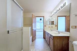 2738 Borkshire Ln, Aurora, IL 60502 - Photo 24