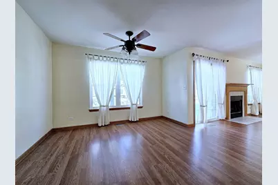 2738 Borkshire Lane, Aurora, IL 60502 - Photo 12