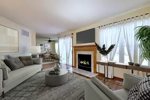 2738 Borkshire Ln, Aurora, IL 60502 - Photo 8