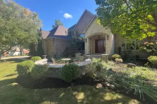 114 Riverview Ct, Oswego, IL 60543 - Photo 2