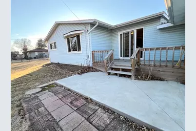 1105 Sunset Drive W, Rock Falls, IL 61071 - Photo 6