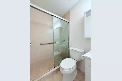 28 W Devon Avenue, Glendale Heights, IL 60139 - Photo 20