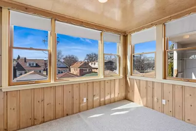 5546 N Austin Avenue, Chicago, IL 60630 - Photo 24