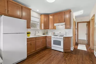 5546 N Austin Avenue, Chicago, IL 60630 - Photo 18