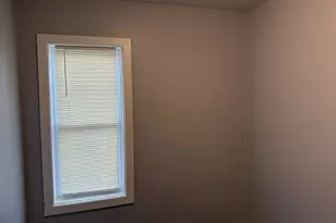 10800 S Hoxie Ave, Chicago, IL 60617 - Photo 6