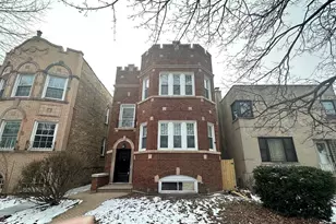 5848 N Whipple St, Chicago, IL 60659 - Photo 1