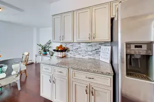 40 N Tower Rd, Oak Brook, IL 60523 - Photo 14