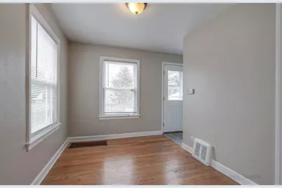 617 Waukegan Road, Deerfield, IL 60015 - Photo 8