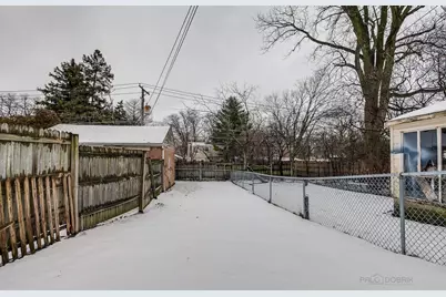 617 Waukegan Road, Deerfield, IL 60015 - Photo 18