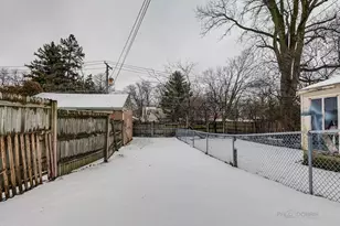 617 Waukegan Rd, Deerfield, IL 60015 - Photo 18