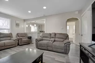 3737 Rose Manor Terrace, Markham, IL 60428 - Photo 4