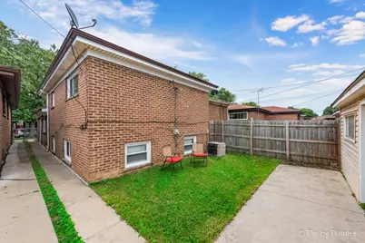 10316 S Green Bay Avenue, Chicago, IL 60617 - Photo 24