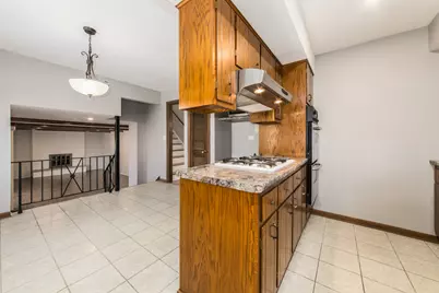 8332 N Knight Avenue, Niles, IL 60714 - Photo 14