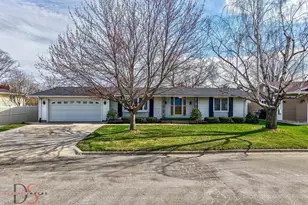 1525 Clark St, Ottawa, IL 61350 - Photo 2