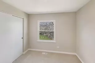 3536 Marseilles Ln, Hazel Crest, IL 60429 - Photo 12