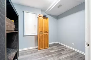 5439 W 23rd Pl, Cicero, IL 60804 - Photo 8