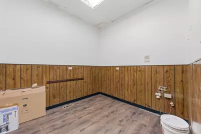 8507 S Roberts Road, Justice, IL 60458 - Photo 22