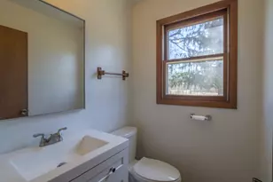 1583-1585 Sheffield Dr, Elgin, IL 60123 - Photo 8