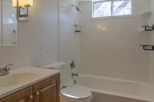 1583-1585 Sheffield Dr, Elgin, IL 60123 - Photo 10