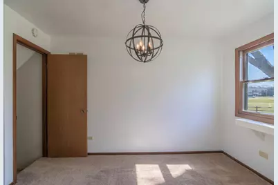 1583-1585 Sheffield Drive, Elgin, IL 60123 - Photo 6