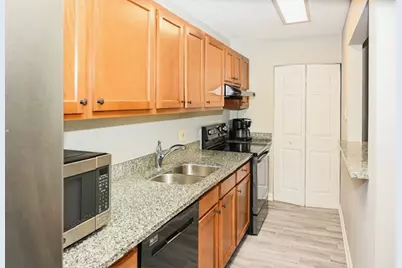 2028 N Rand Road #202, Palatine, IL 60074 - Photo 2