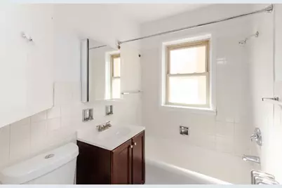 [Address not provided], Chicago, IL 60625 - Photo 6