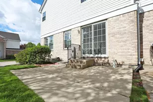 301 Bay Dr, Itasca, IL 60143 - Photo 40