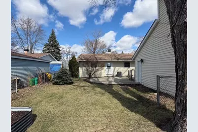 111 Cedar Circle, Streamwood, IL 60107 - Photo 22