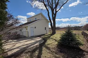 111 Cedar Cir, Streamwood, IL 60107 - Photo 20