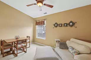 628 King Ct, East Dundee, IL 60118 - Photo 10