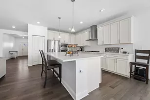 807 Back Bay Ct, Minooka, IL 60447 - Photo 4