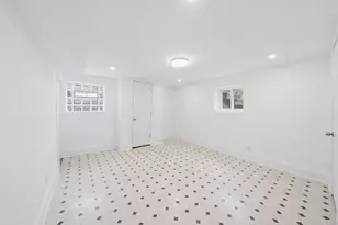 11735 S Indiana Ave, Chicago, IL 60628 - Photo 24