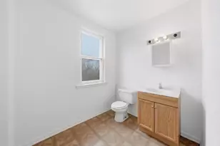 11735 S Indiana Ave, Chicago, IL 60628 - Photo 10