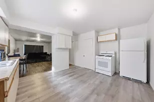 11735 S Indiana Ave, Chicago, IL 60628 - Photo 4