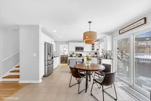 1728 Village Ct, Crystal Lake, IL 60014 - Photo 10