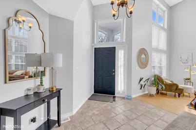 1728 Village Court, Crystal Lake, IL 60014 - Photo 16