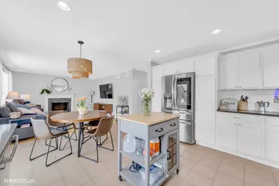 1728 Village Court, Crystal Lake, IL 60014 - Photo 8