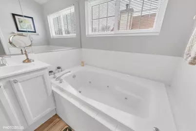 1728 Village Court, Crystal Lake, IL 60014 - Photo 24