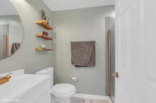 1728 Village Ct, Crystal Lake, IL 60014 - Photo 14