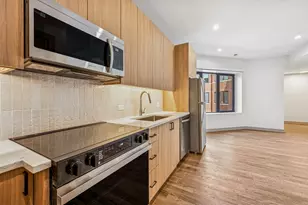 1337 W Estes Ave, Chicago, IL 60626 - Photo 10