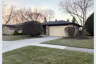 7700 Apple Tree Lane, Willowbrook, IL 60527 - Photo 22