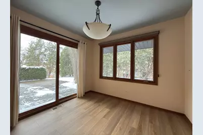 7700 Apple Tree Lane, Willowbrook, IL 60527 - Photo 6