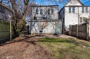 2711 E 93rd St, Chicago, IL 60617 - Photo 26