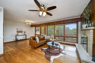 41W331 Empire Rd, Saint Charles, IL 60175 - Photo 6