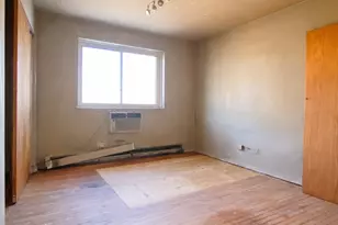 1060 W Hollywood Ave, Chicago, IL 60660 - Photo 8