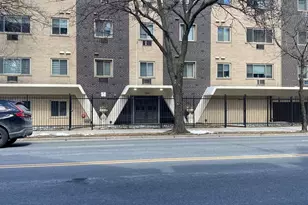 1060 W Hollywood Ave, Chicago, IL 60660 - Photo 1