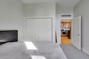 725 N Aberdeen St, Chicago, IL 60642 - Photo 12